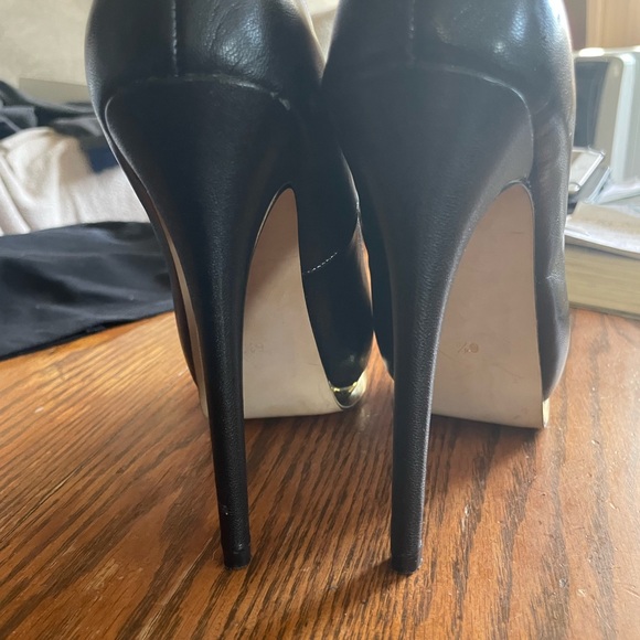 Modern vice Madison black leather 4 in herks size 6 1/2 worn once! Stunning 🤩 - Picture 3 of 5